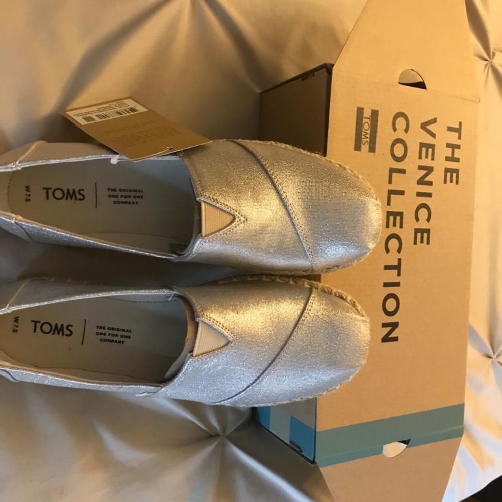 TOMs Women’s Alpargata Espadrilles Spanish Villa Size 7.5